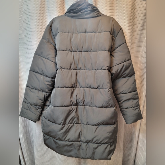 Universal Standard Asymmetrical Puffer Coat Size Universal Stand  M / Regular 2X - Picture 2 of 7